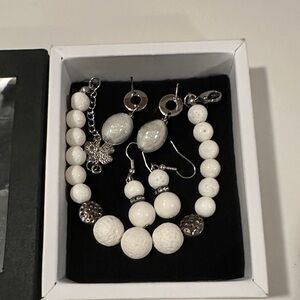 Chic White and Silver Beaded Bracelet Set